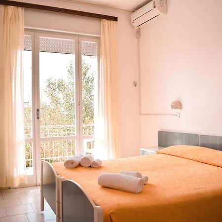 Hotel Zeus Cervia Exterior photo
