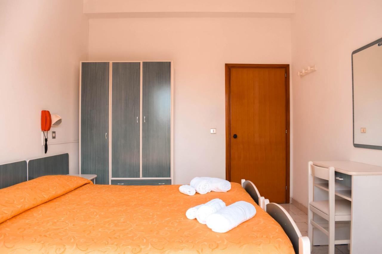 Hotel Zeus Cervia Exterior photo